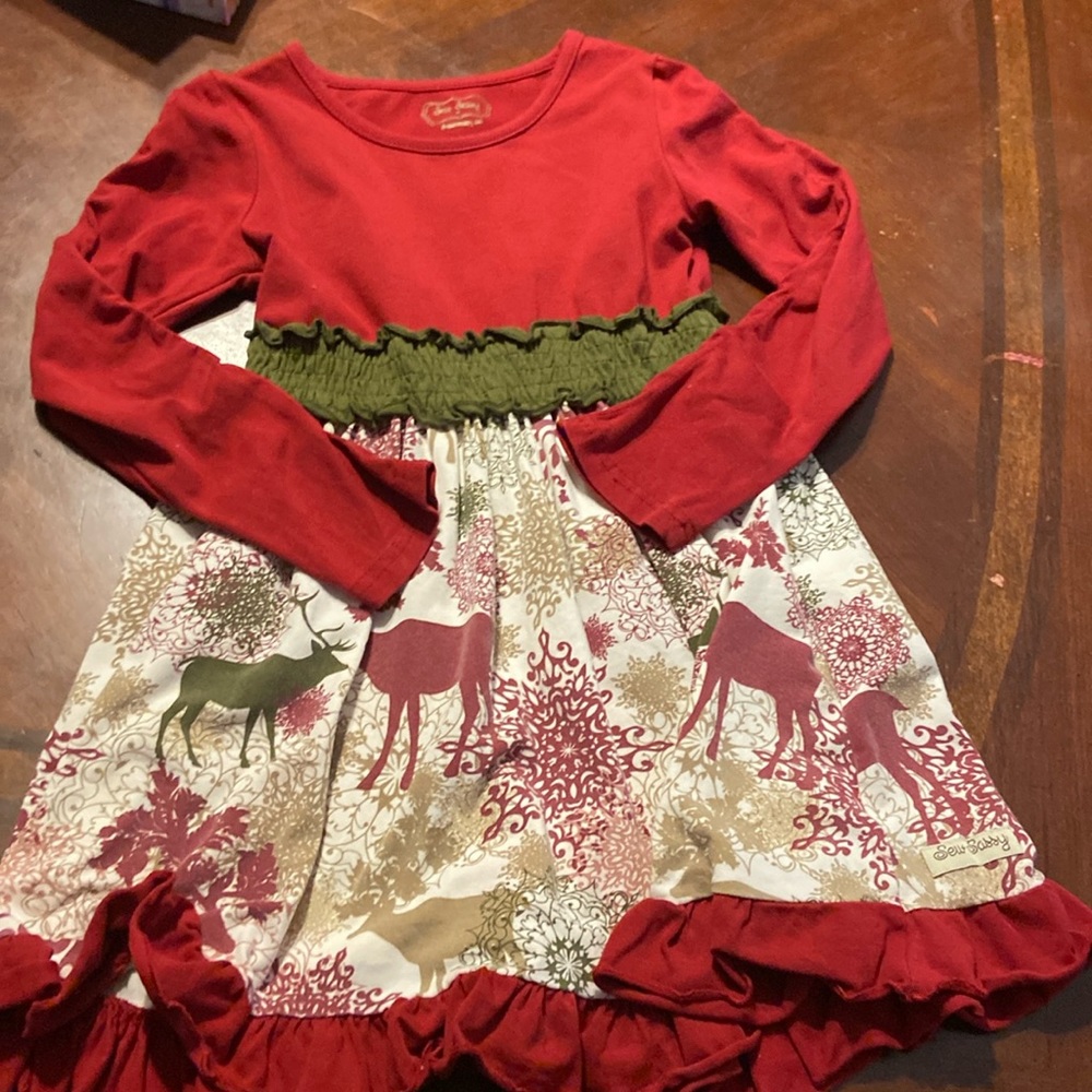 Sew Sassy Reindeer Dress says 6 but fits 5T best